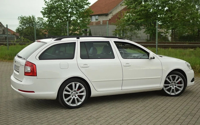 Skoda Octavia cena 31900 przebieg: 149000, rok produkcji 2011 z Czarne małe 529